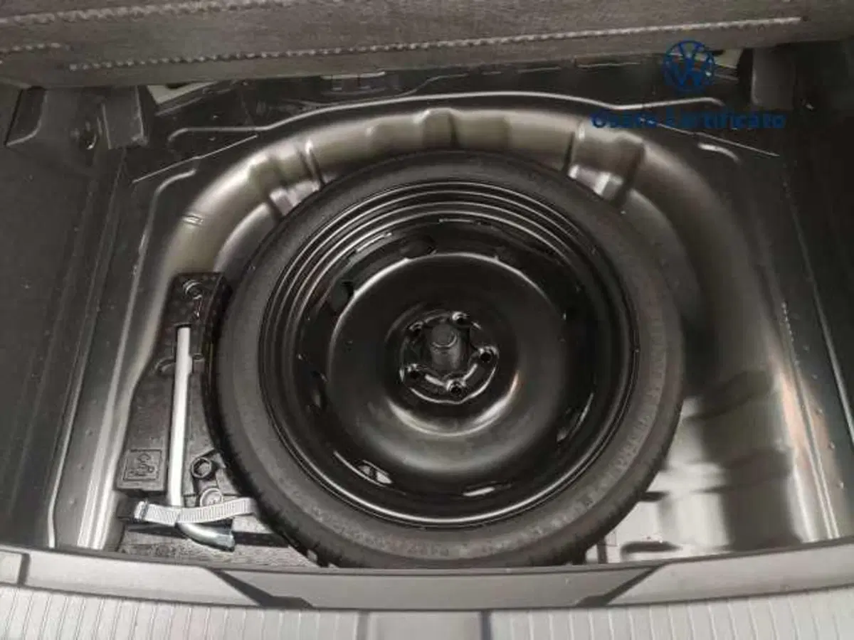 Volkswagen T-Roc usata a Avellino (12)