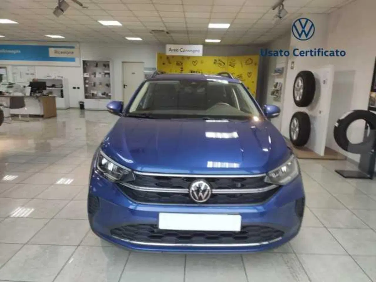 Volkswagen Taigo nuova a Avellino (2)