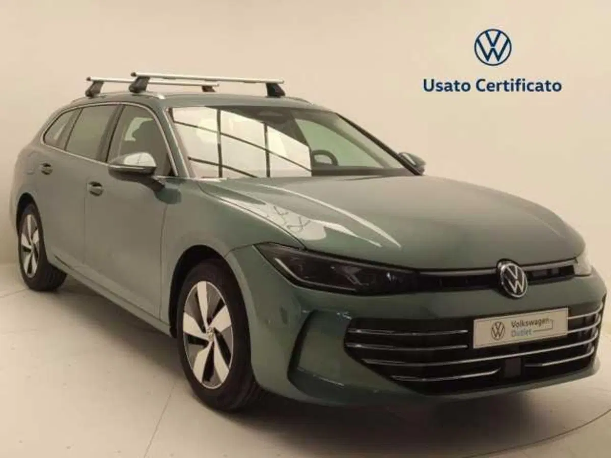 Volkswagen Passat Variant nuova a Avellino