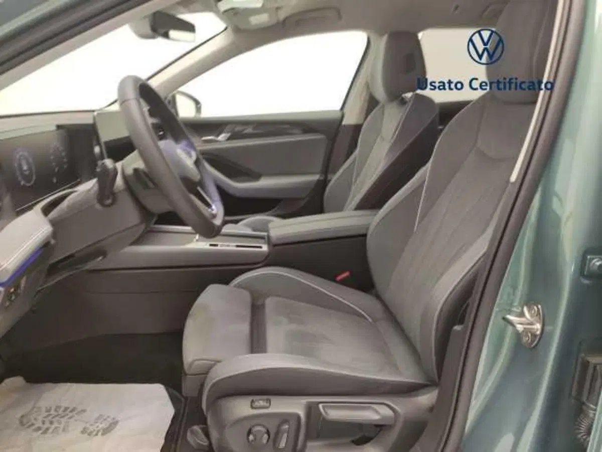 Volkswagen Passat Variant nuova a Avellino (19)