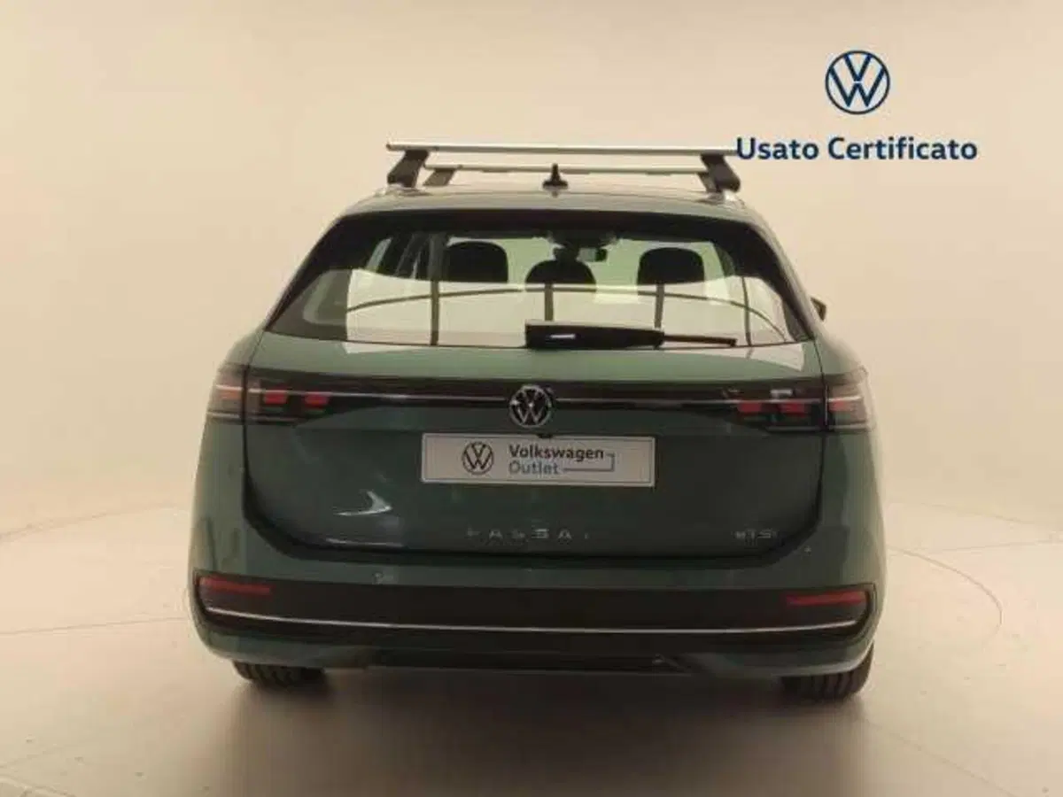 Volkswagen Passat Variant nuova a Avellino (6)