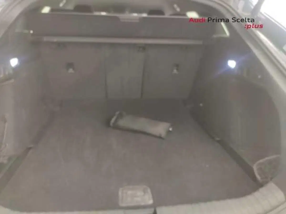 Audi A6 Avant e-Tron usata a Avellino (19)