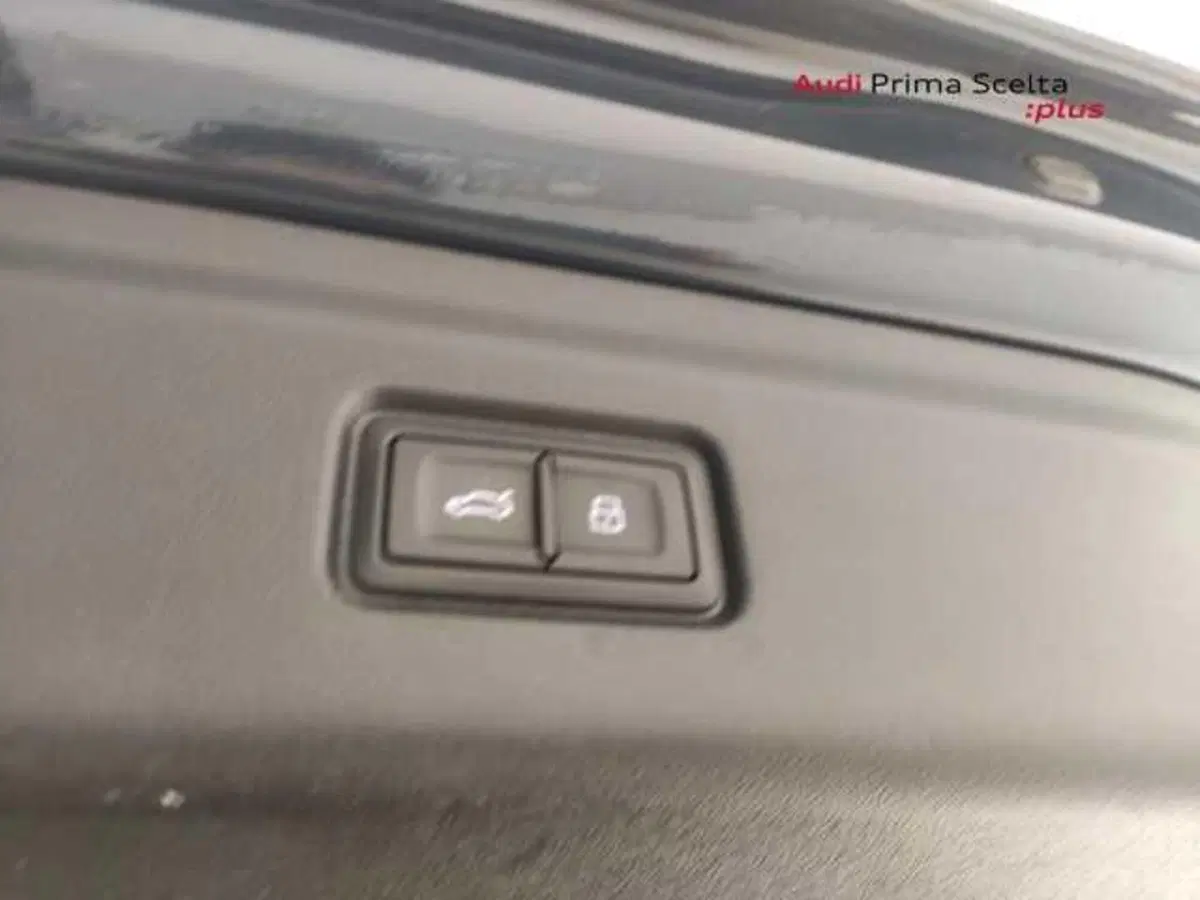 Audi A6 Avant e-Tron usata a Avellino (20)