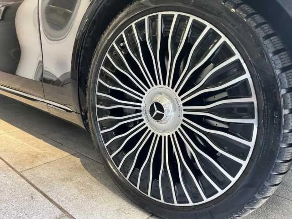 Mercedes-Benz Maybach S usata a Avellino (16)