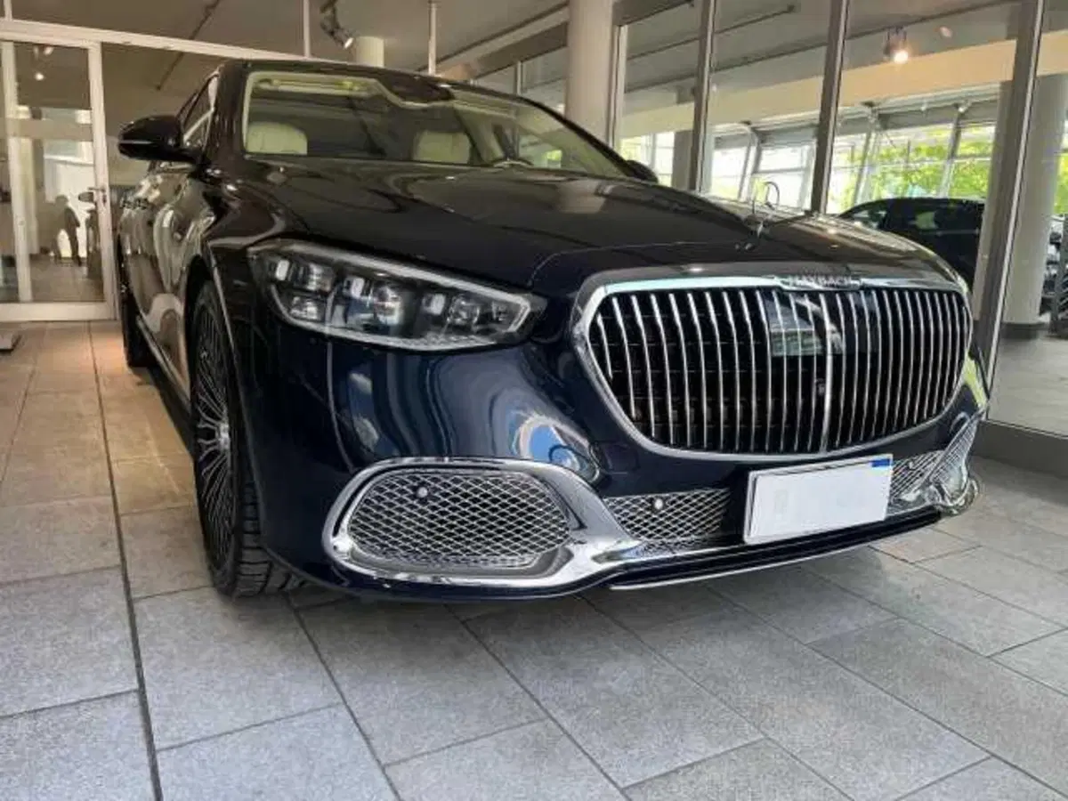 Mercedes-Benz Maybach S usata a Avellino (7)