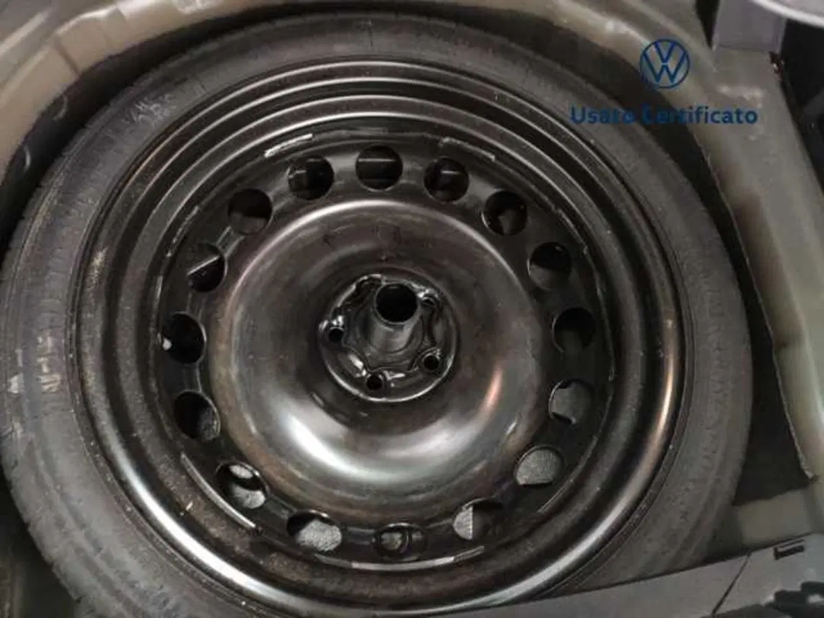 Volkswagen T-Cross usata a Avellino (13)