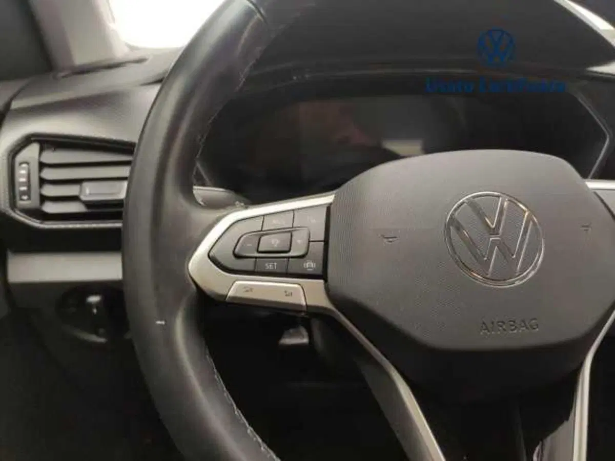 Volkswagen T-Cross usata a Avellino (18)