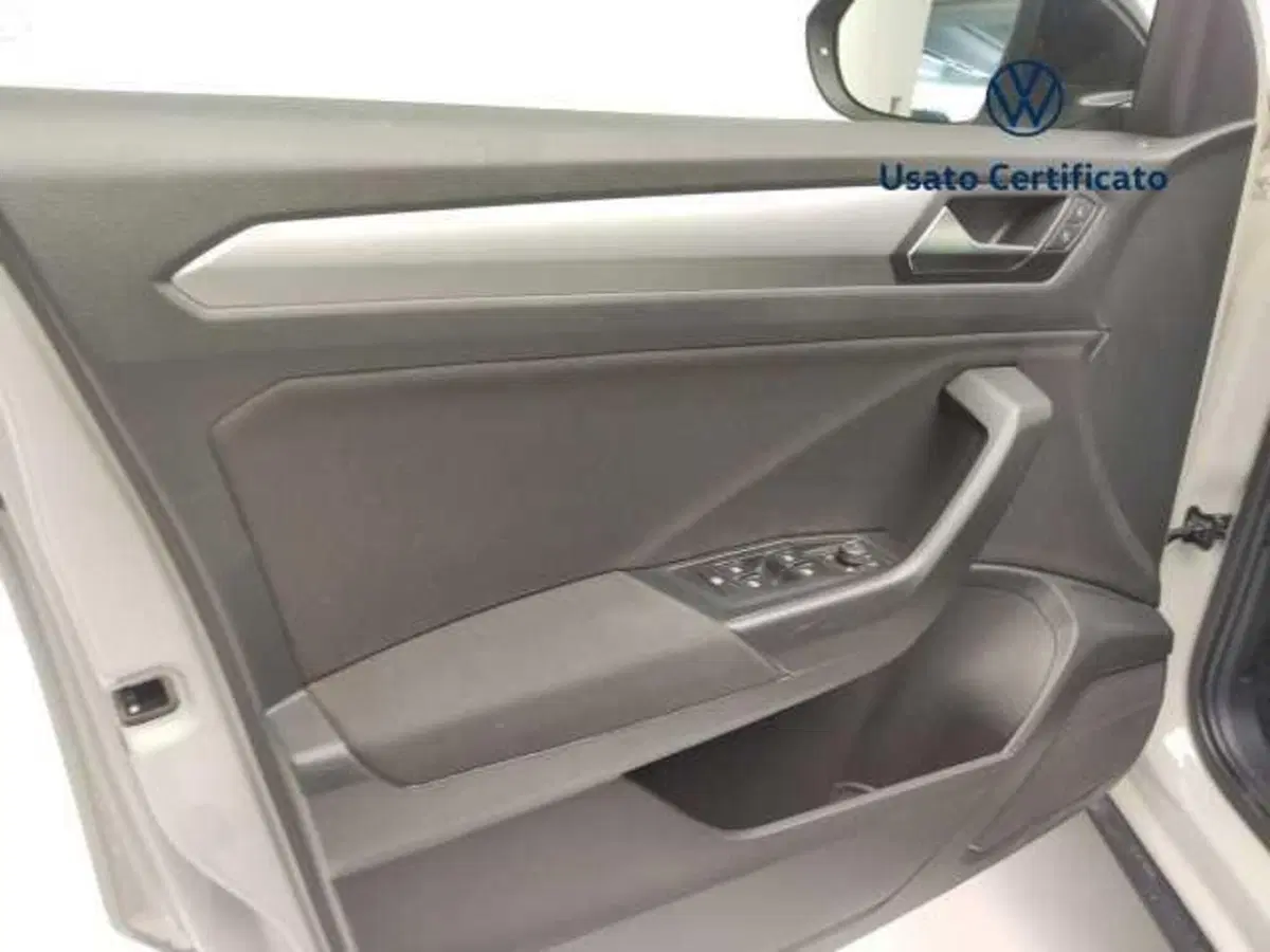 Volkswagen T-Roc usata a Avellino (15)