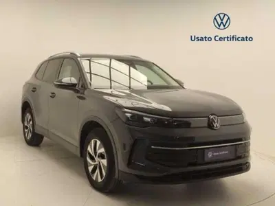 Volkswagen Tiguan 2.0 tdi Life 4motion 193cv dsg del 2024 usata a Pratola Serra