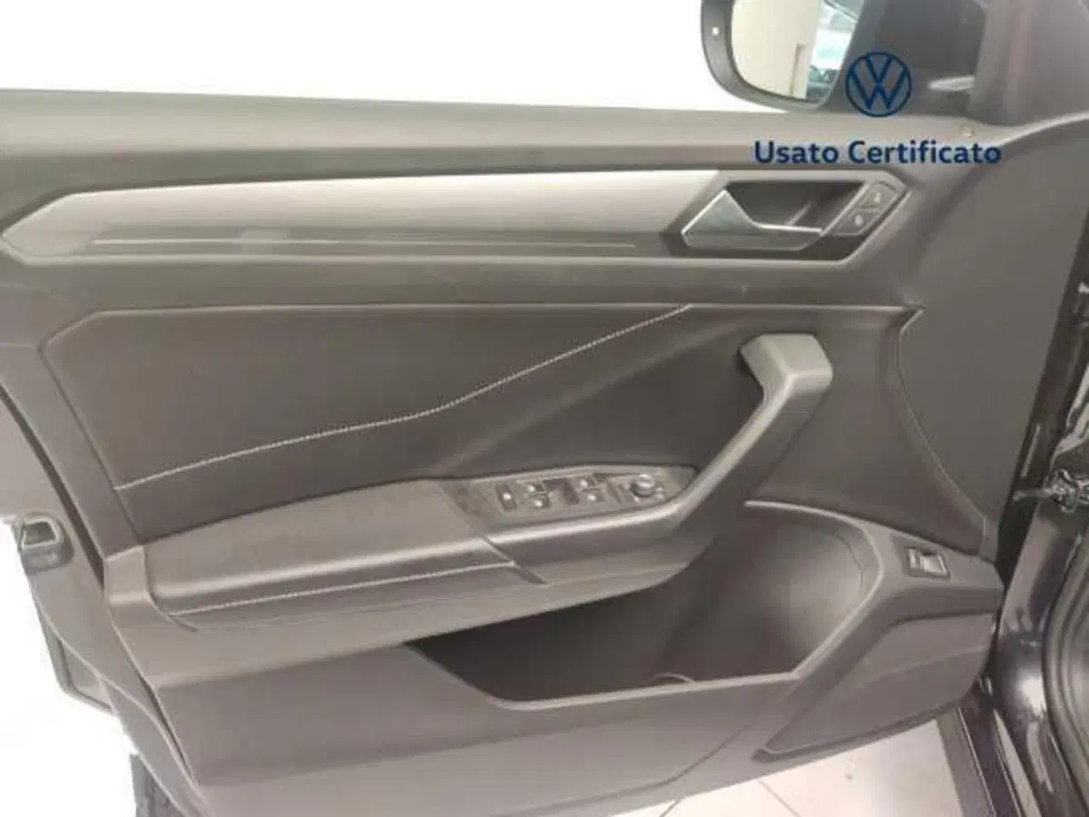 Volkswagen T-Roc usata a Avellino (16)