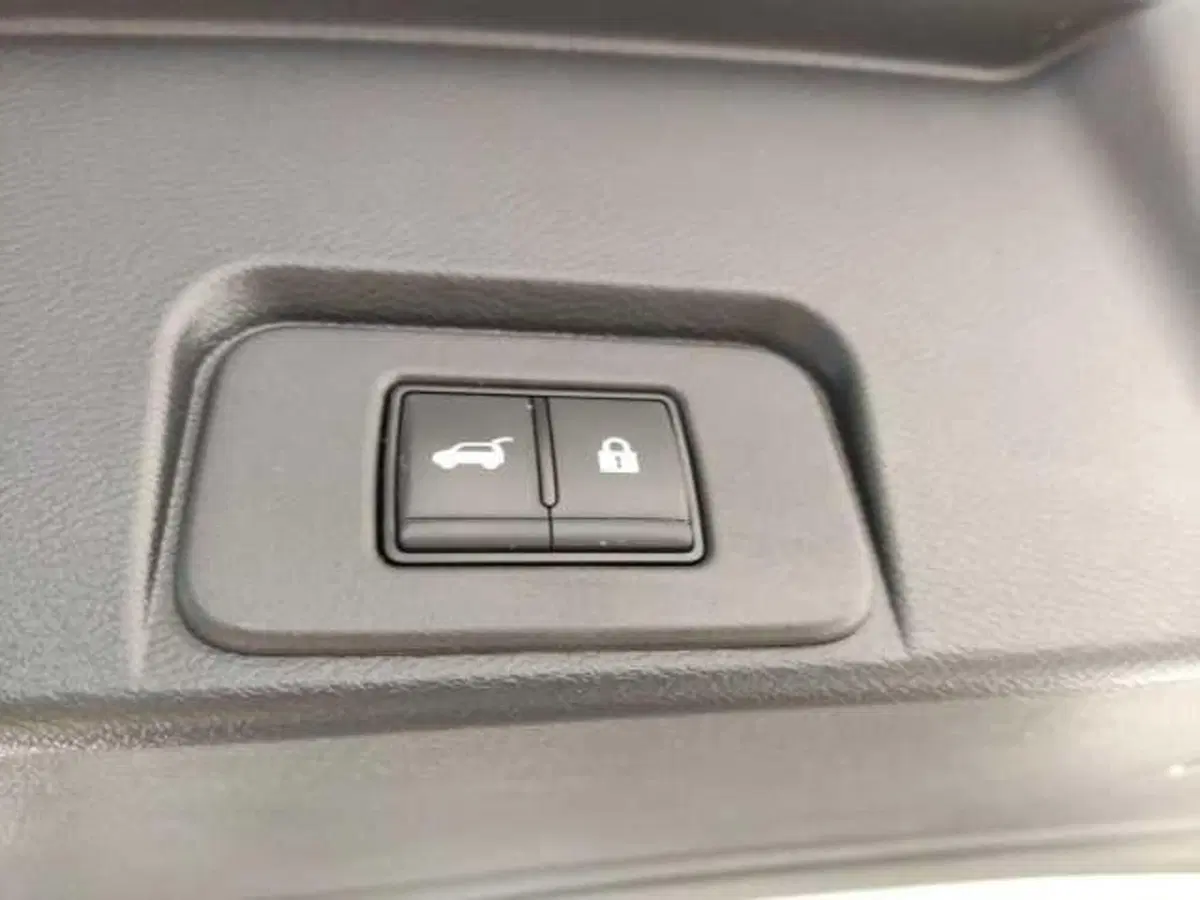 Nissan X-Trail usata a Avellino (19)
