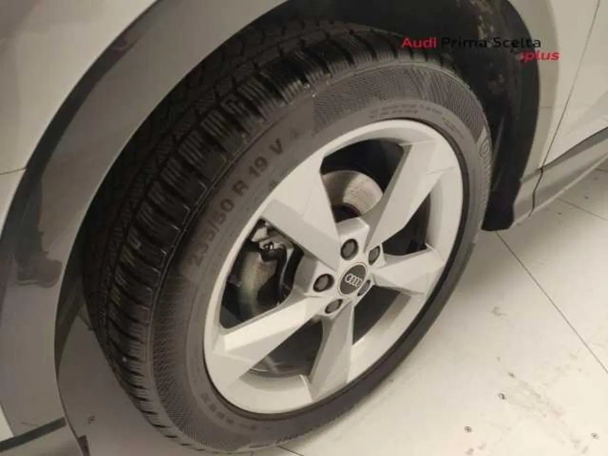 Audi Q3 Sportback usata a Avellino (5)
