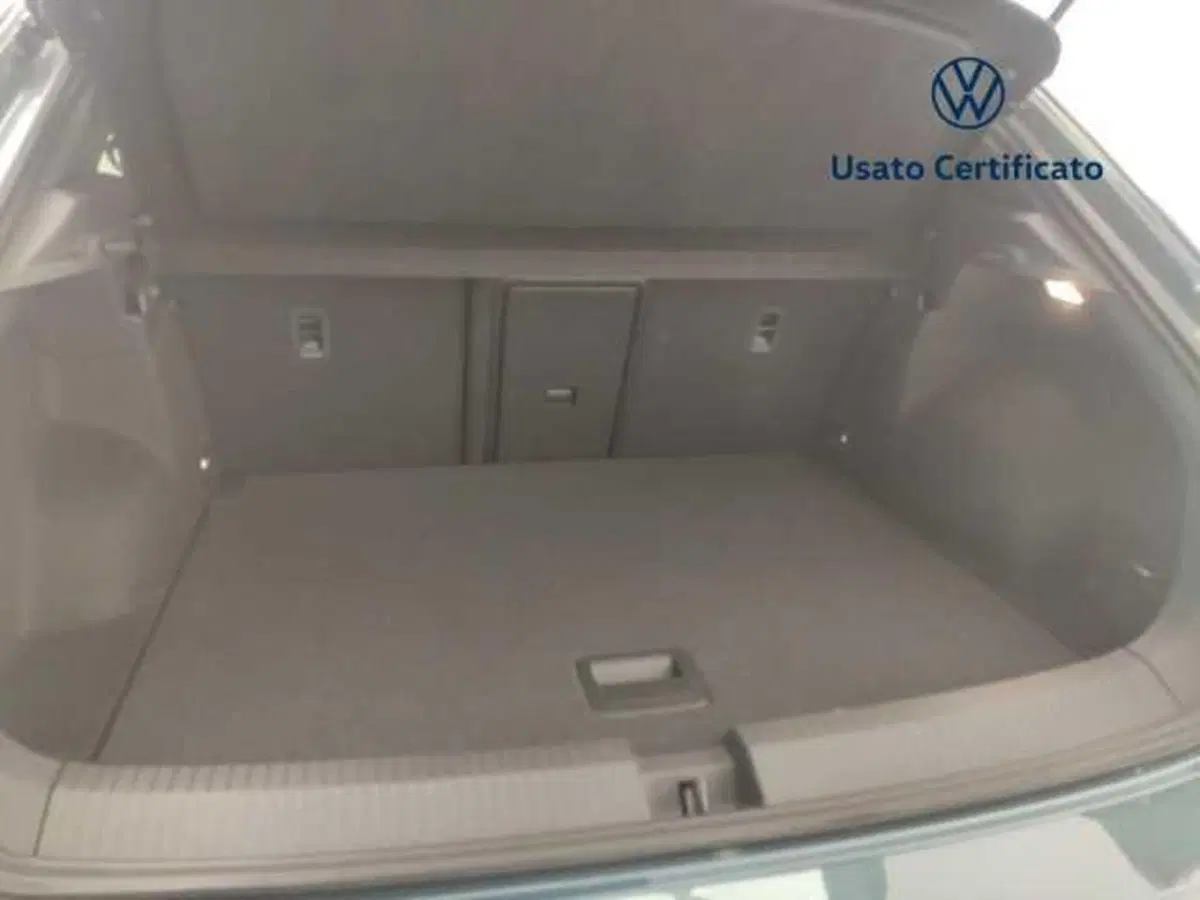 Volkswagen T-Roc usata a Avellino (14)