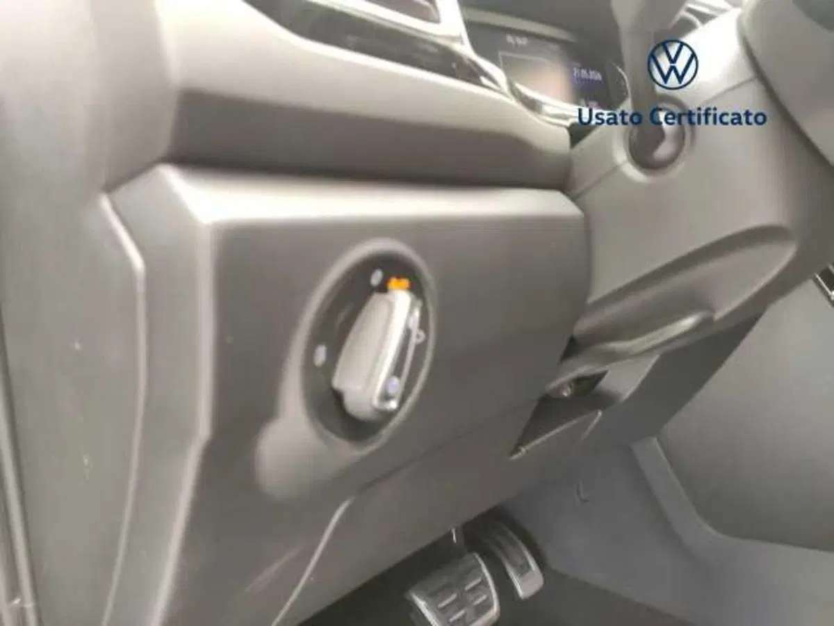 Volkswagen T-Roc usata a Avellino (20)