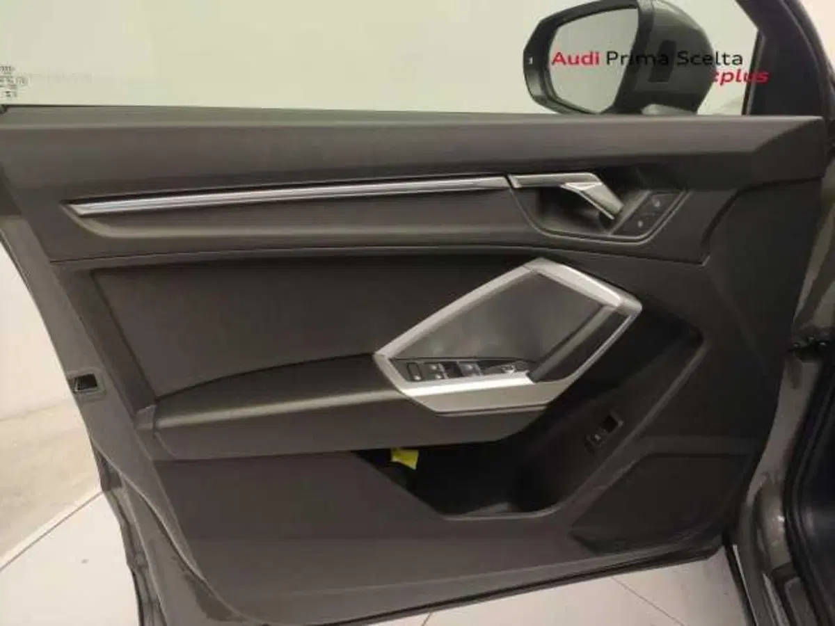 Audi Q3 Sportback usata a Avellino (17)