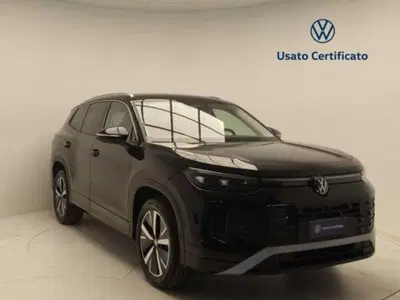 Volkswagen Tayron 1.5 tsi ehybrid Edition 204cv dsg del 2025 usata a Pratola Serra