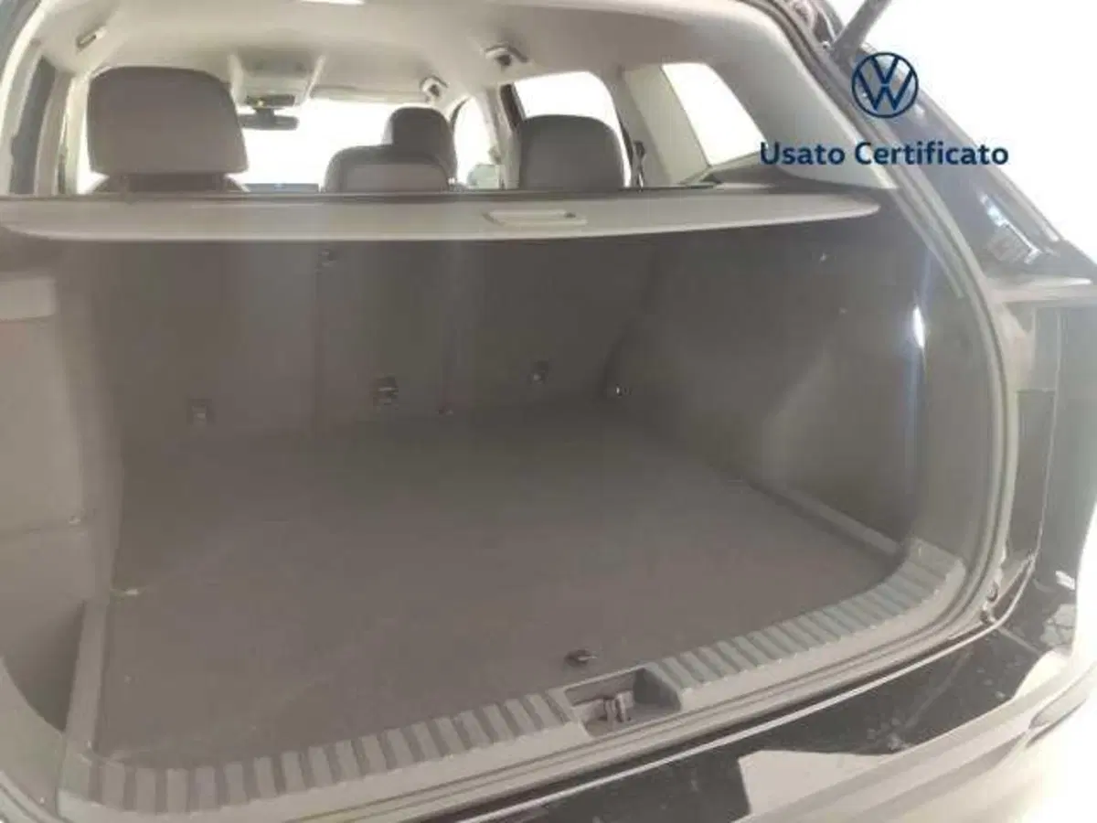 Volkswagen Tayron usata a Avellino (17)