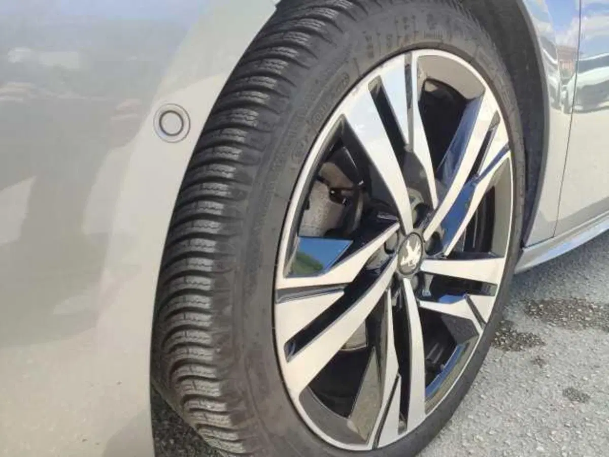 Peugeot 508 SW usata a Avellino (6)