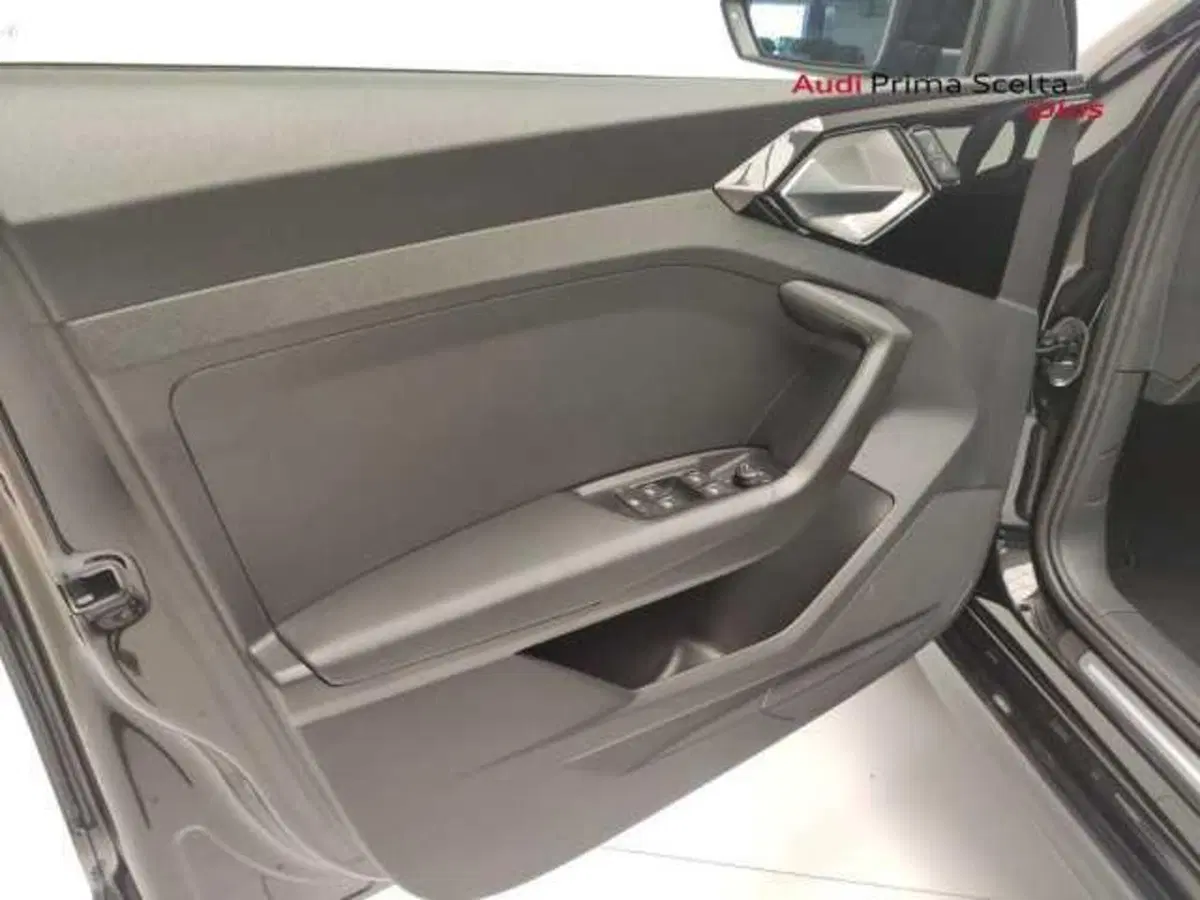Audi A1 allstreet usata a Avellino (16)
