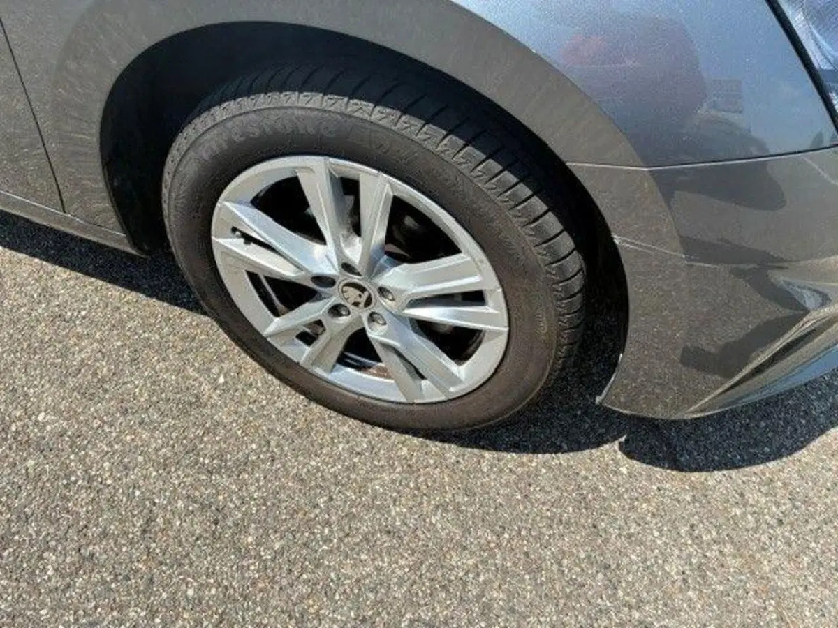 Skoda Fabia usata a Milano (6)
