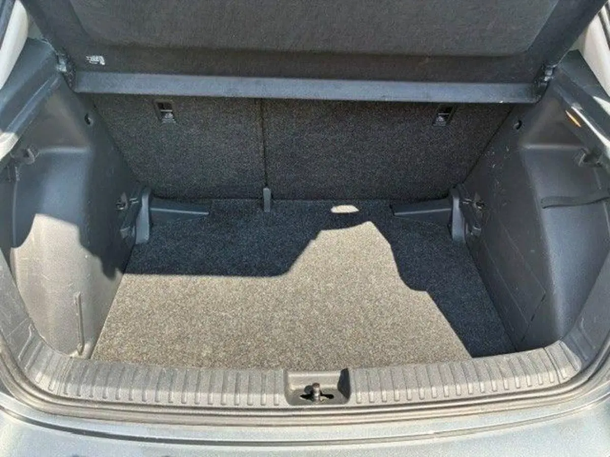 Skoda Fabia usata a Milano (8)