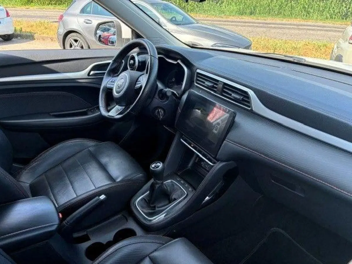 Mg ZS usata a Milano (6)