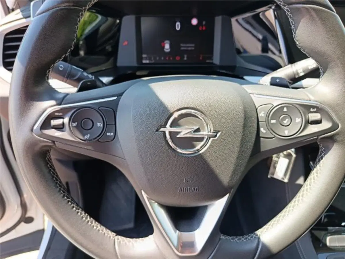 Opel Grandland usata a Bari (15)