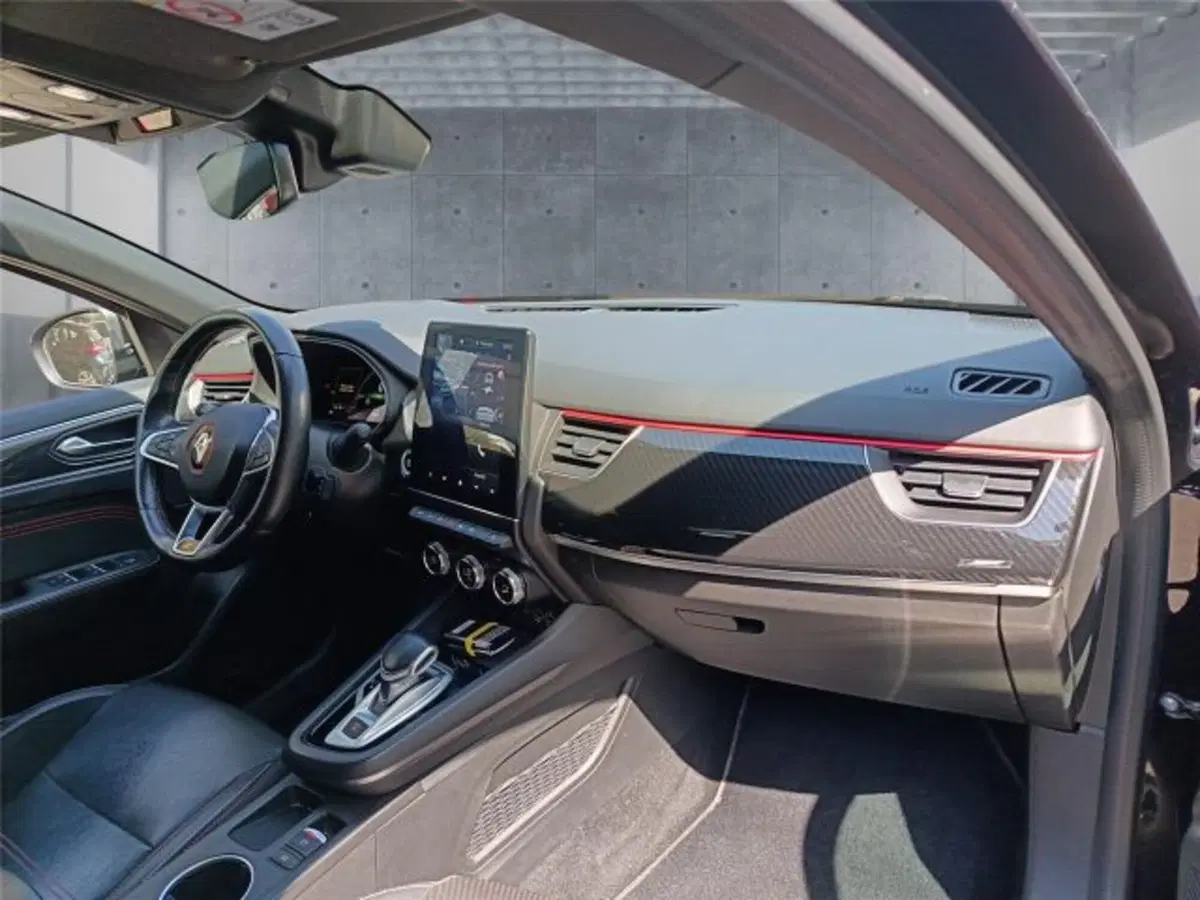 Renault Arkana usata a Bari (10)