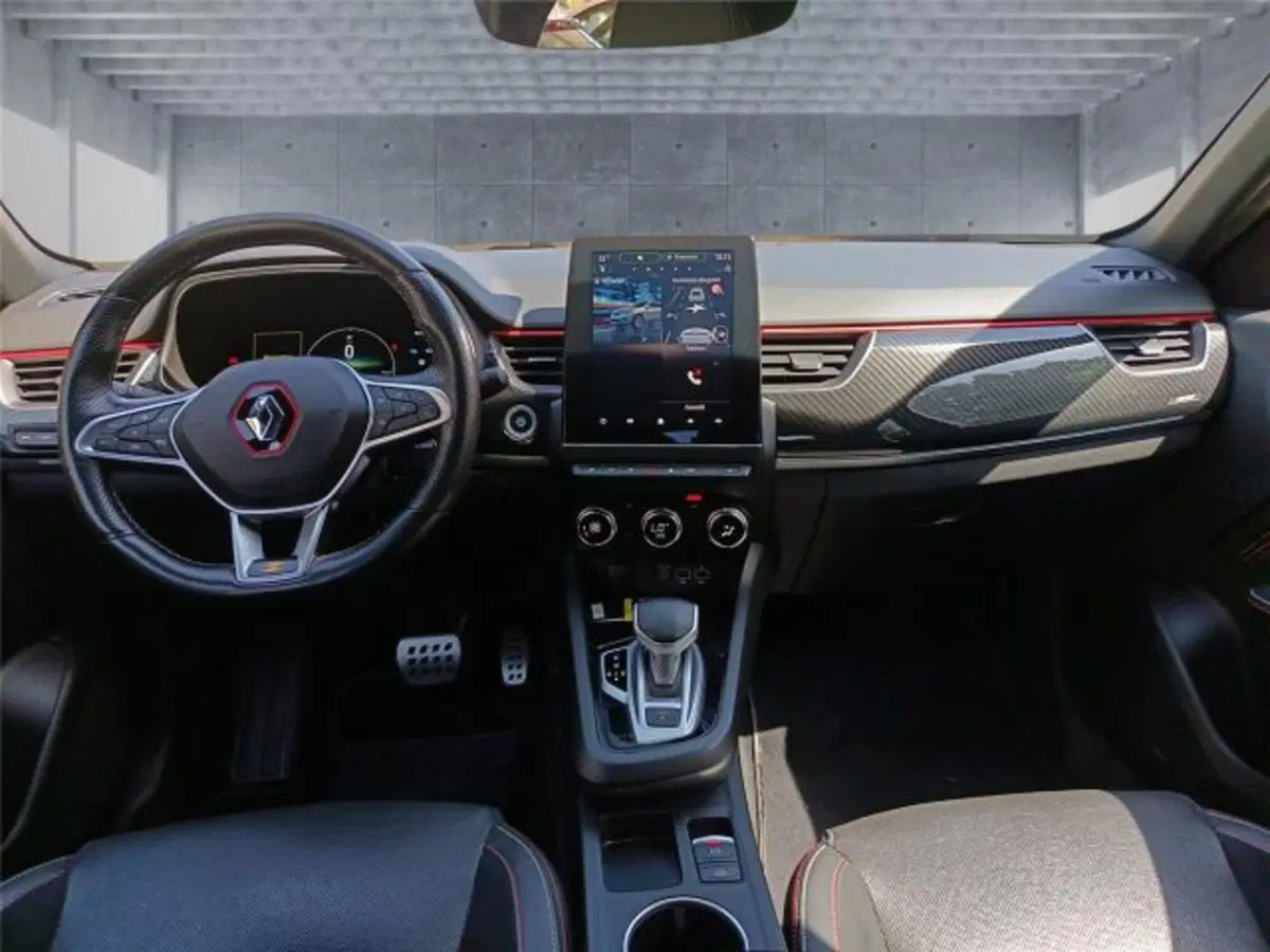 Renault Arkana usata a Bari (11)