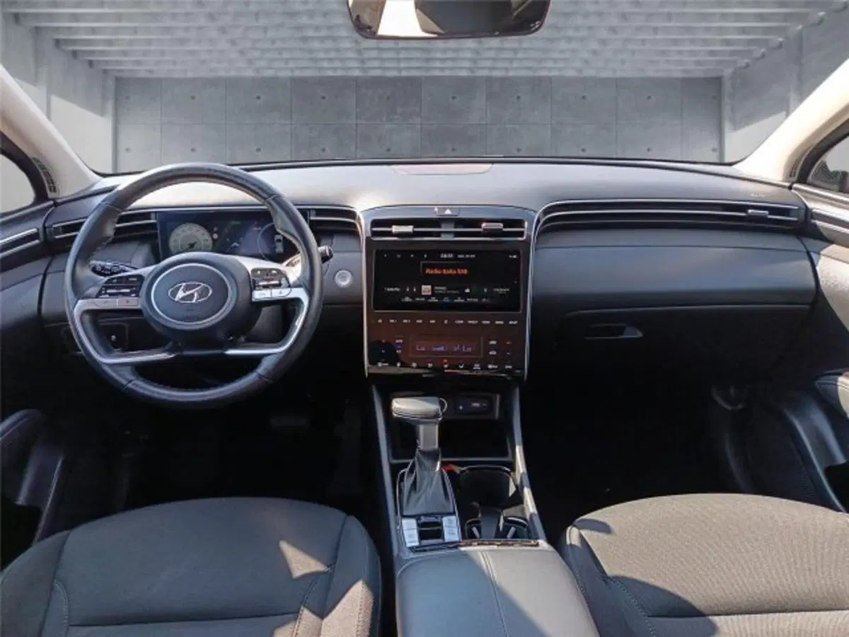 Hyundai Tucson usata a Bari (12)