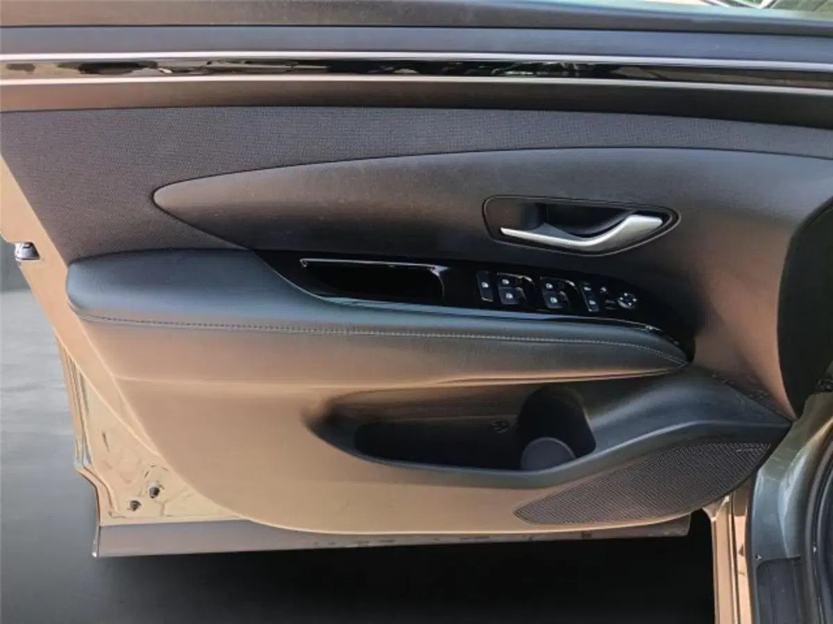 Hyundai Tucson usata a Bari (8)