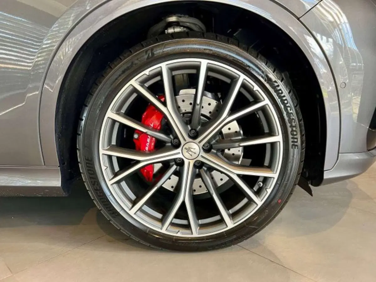Maserati Grecale usata a Torino (4)
