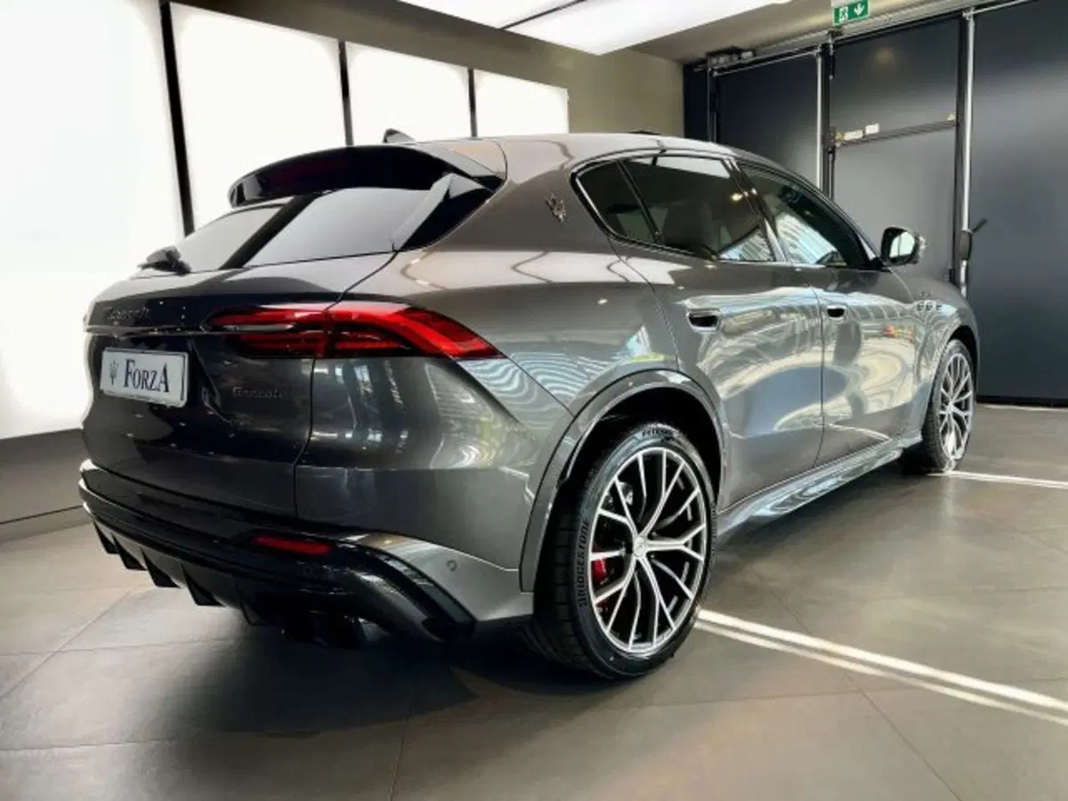 Maserati Grecale usata a Torino (7)