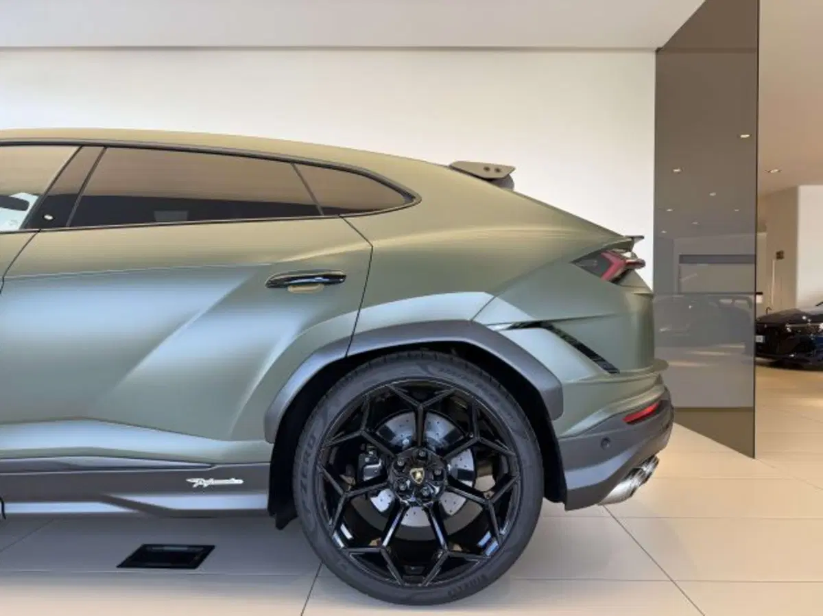 Lamborghini Urus usata a Torino (12)