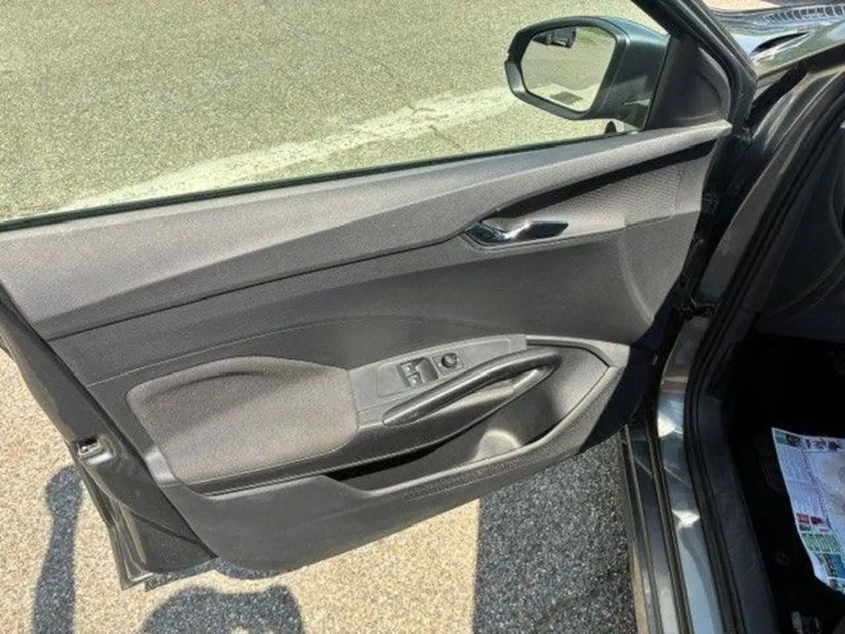 Skoda Fabia usata a Milano (11)