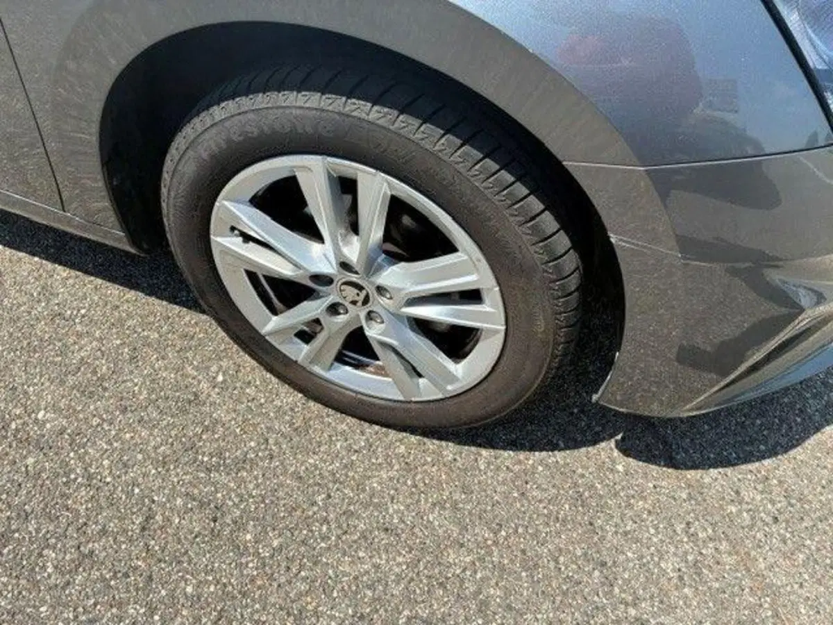 Skoda Fabia usata a Milano (6)