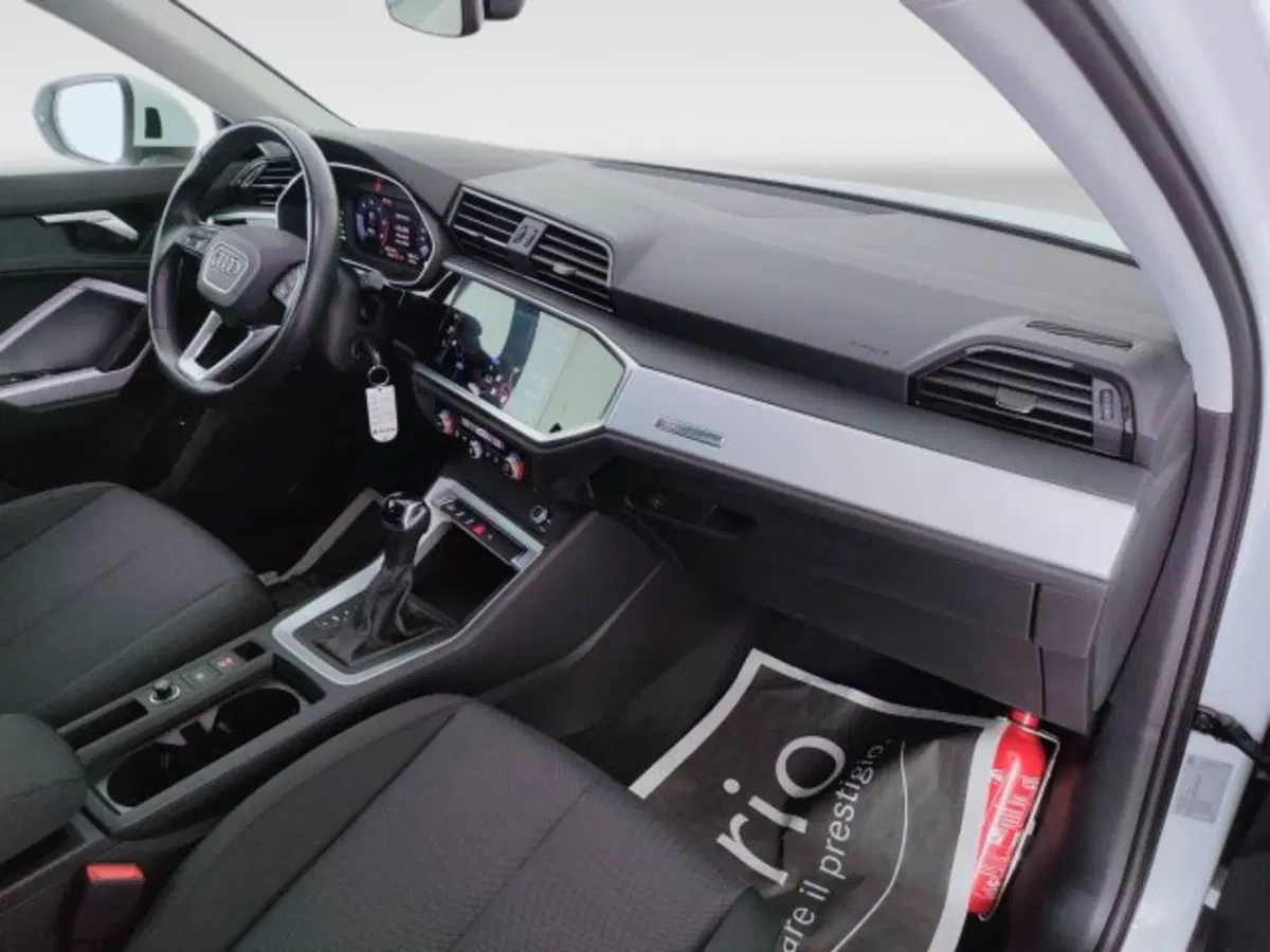 Audi Q3 Sportback usata a Teramo (14)