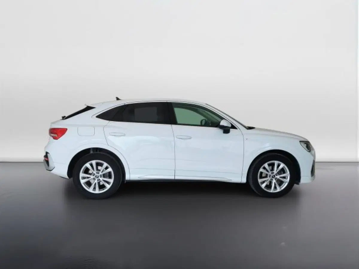 Audi Q3 Sportback usata a Teramo (4)