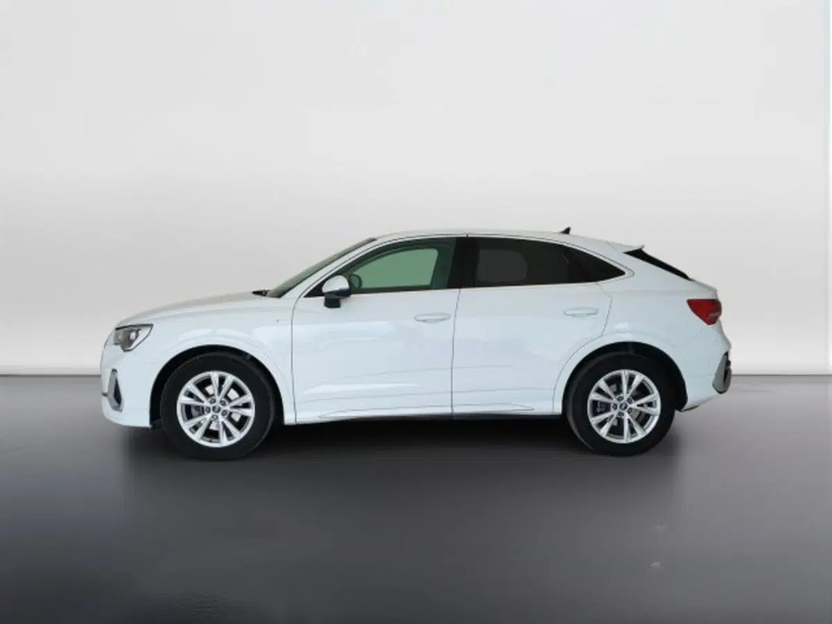 Audi Q3 Sportback usata a Teramo (8)
