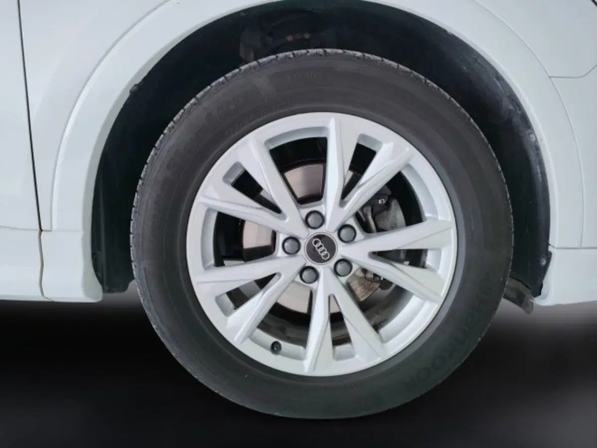 Audi Q3 Sportback usata a Teramo (9)