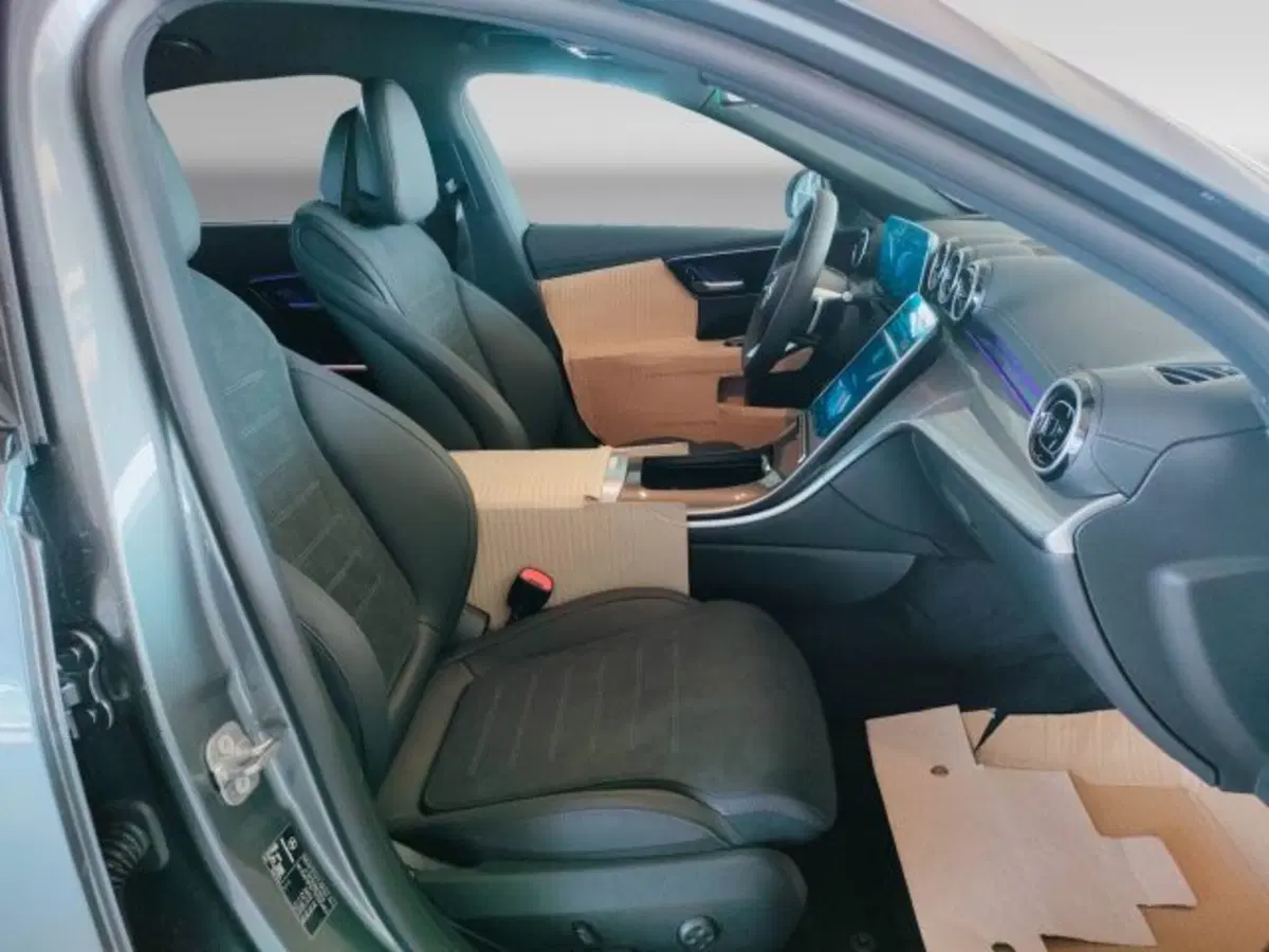 Mercedes-Benz Classe C nuova a Teramo (12)
