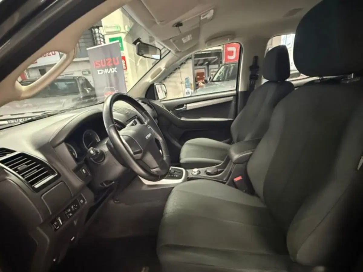 Isuzu D-Max Pick-up usata a Siena (12)