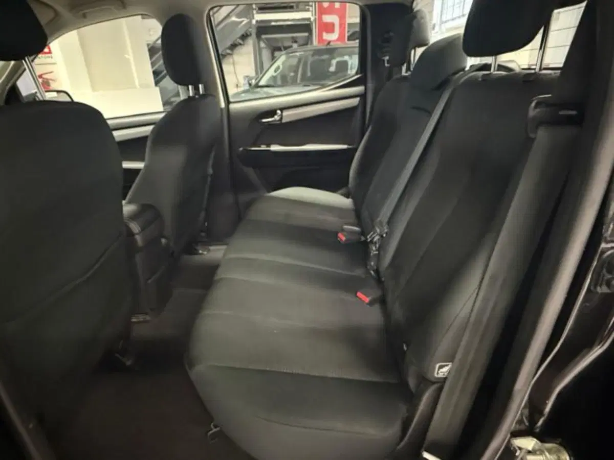 Isuzu D-Max Pick-up usata a Siena (13)