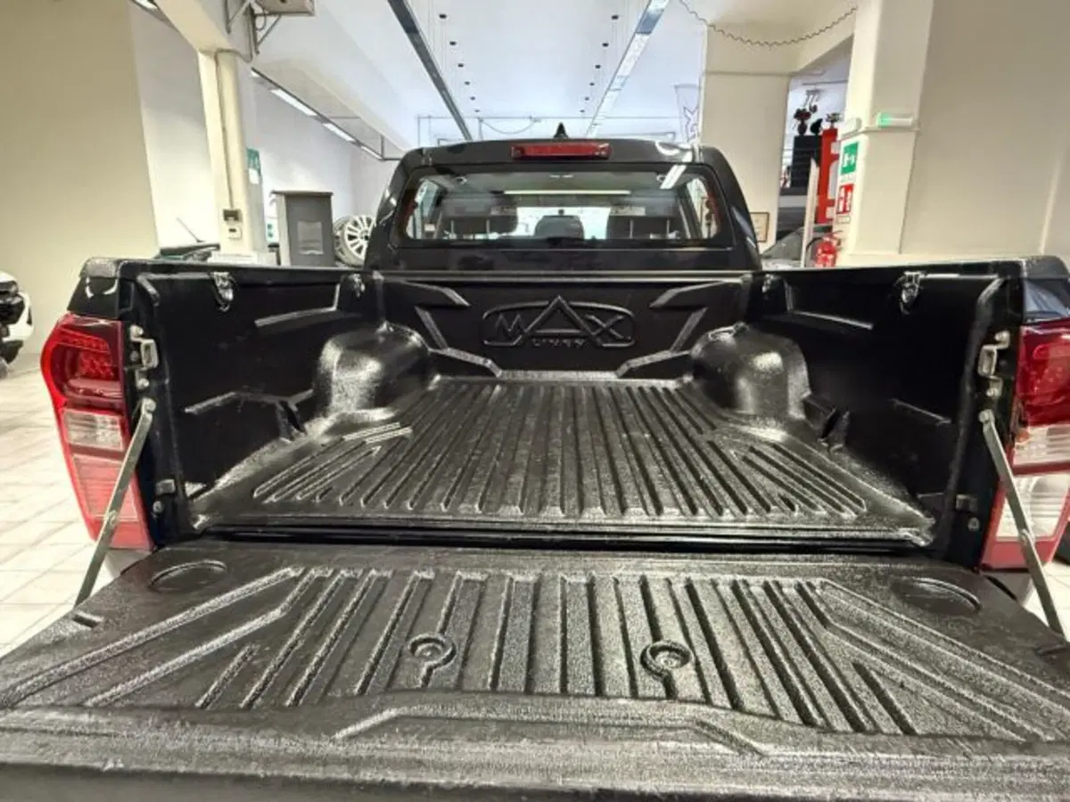 Isuzu D-Max Pick-up usata a Siena (5)