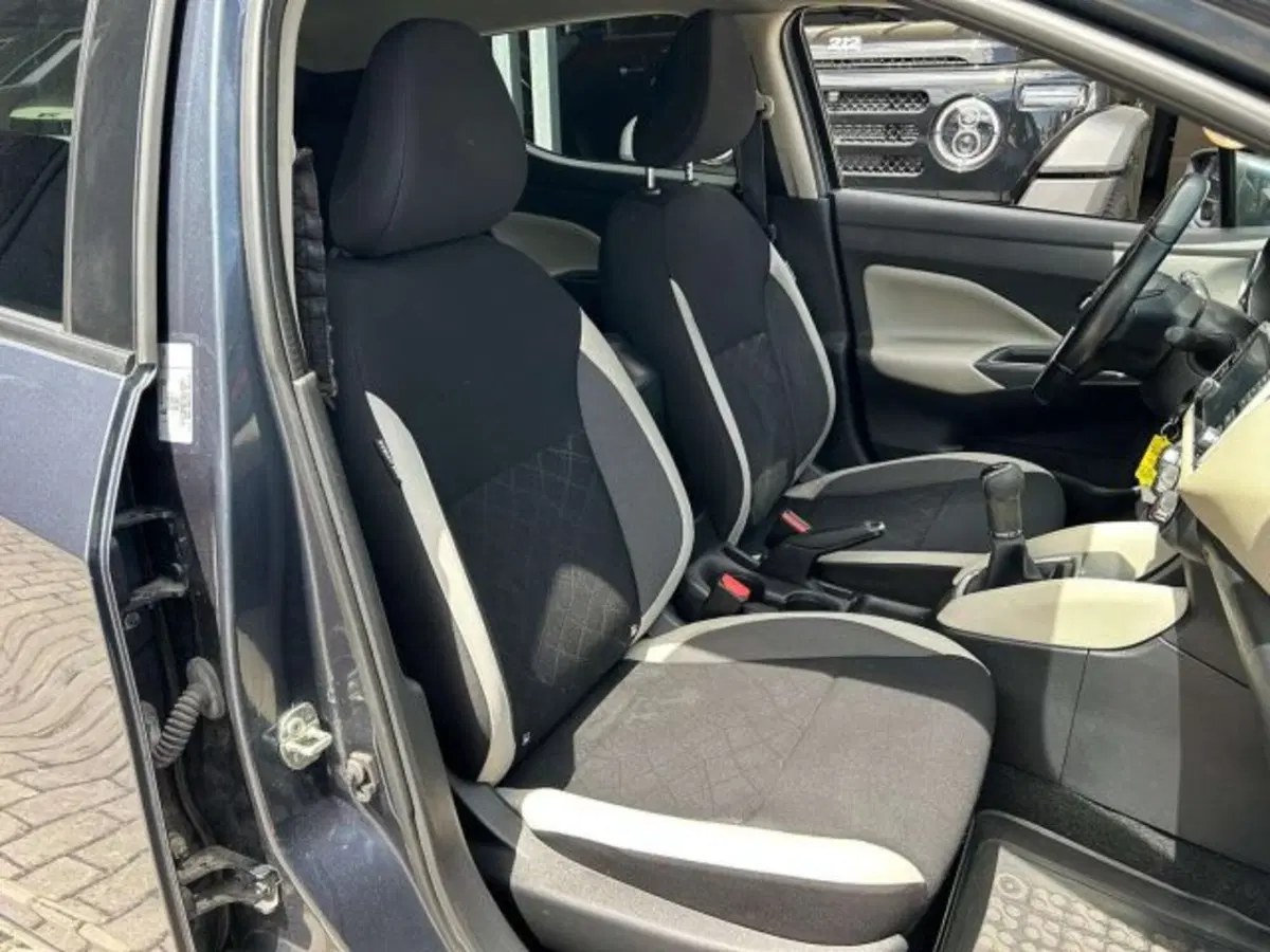 Nissan Micra usata a Firenze (14)