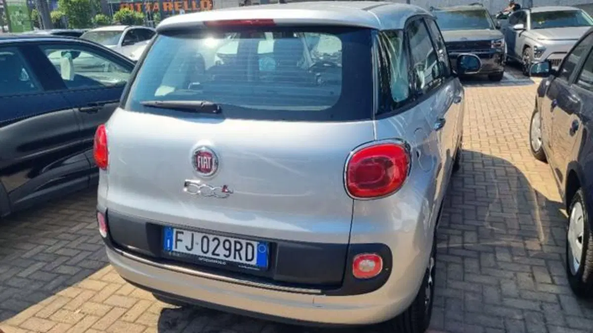 Fiat 500L usata a Savona (15)