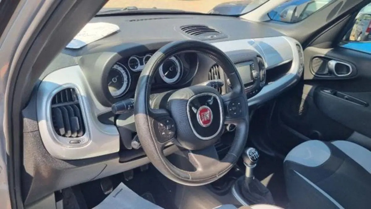 Fiat 500L usata a Savona (19)