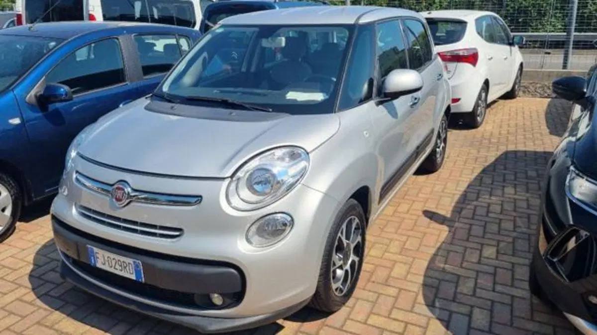 Fiat 500L usata a Savona (3)
