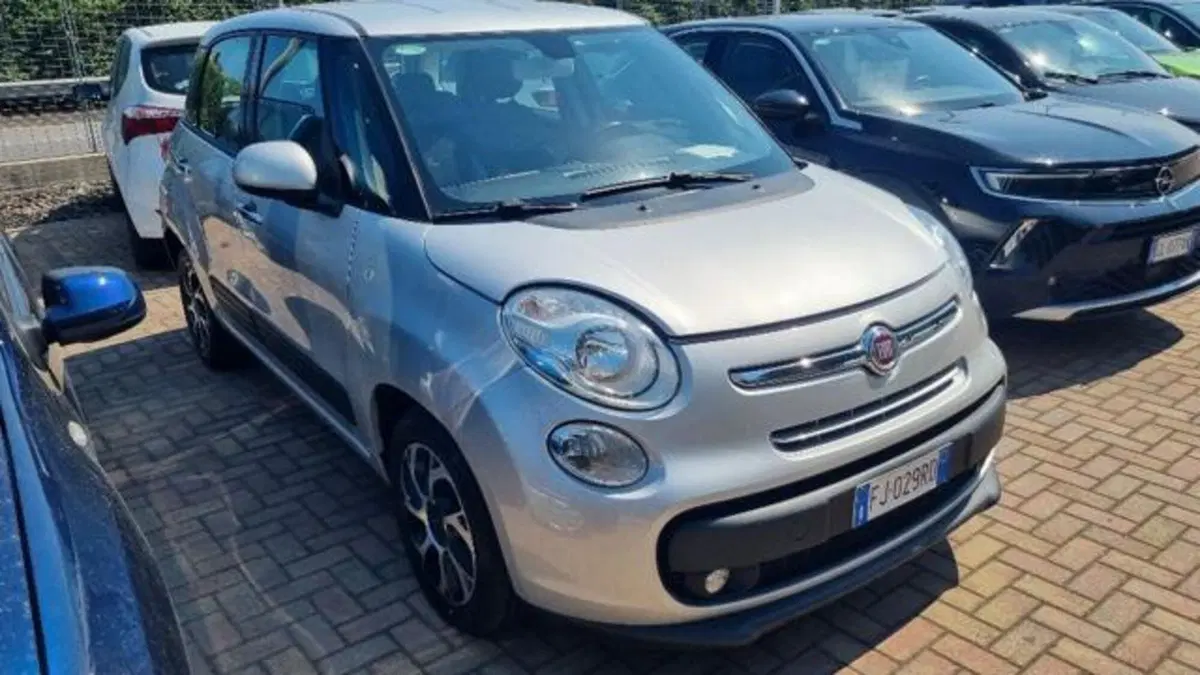 Fiat 500L usata a Savona (4)
