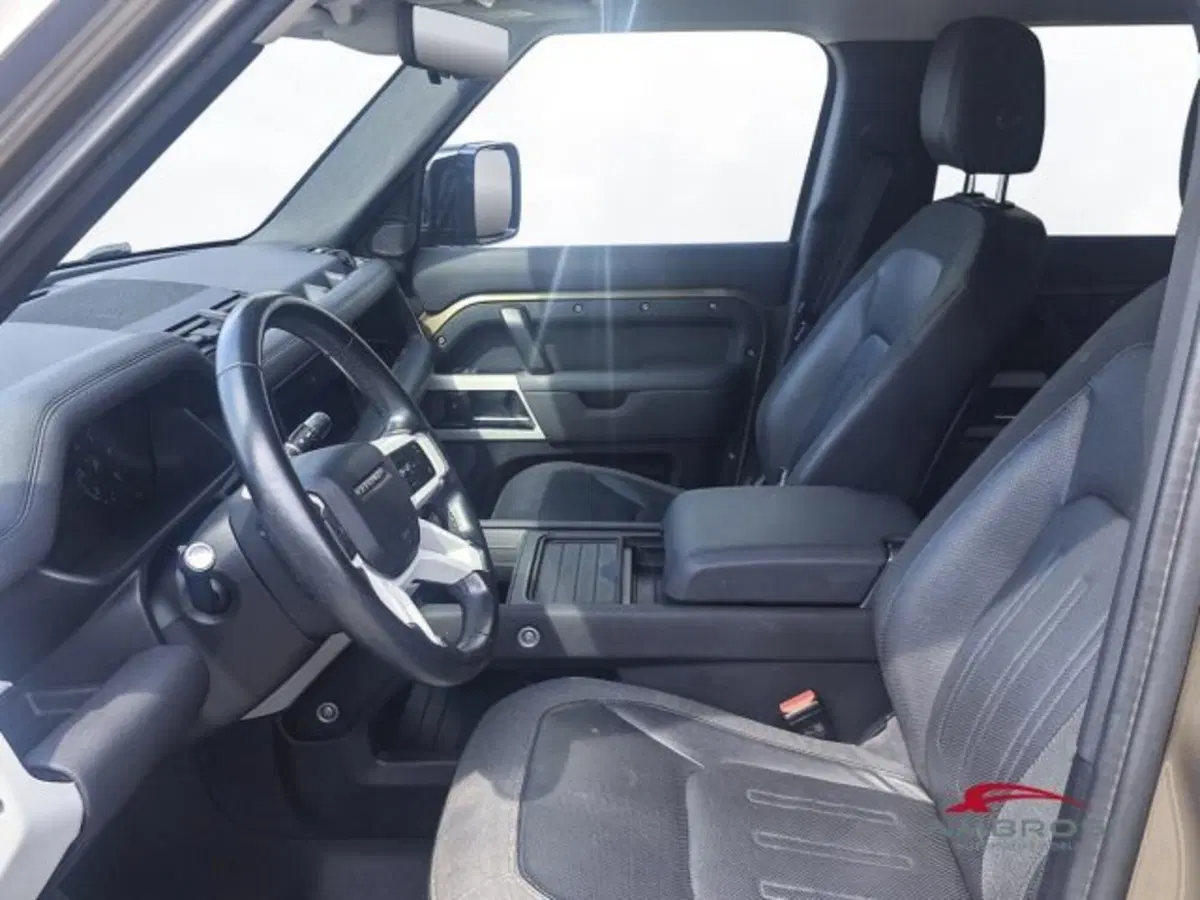 Land Rover Defender usata a Perugia (9)